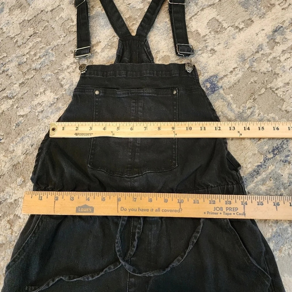 Almost Famous Black Stretch Denim Jogger Cargo Overalls. Size Large - Picture 13 of 16